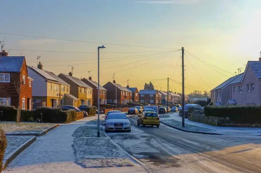 Phillips Waste Management - Domestic Skip Hire - Overhead Wires